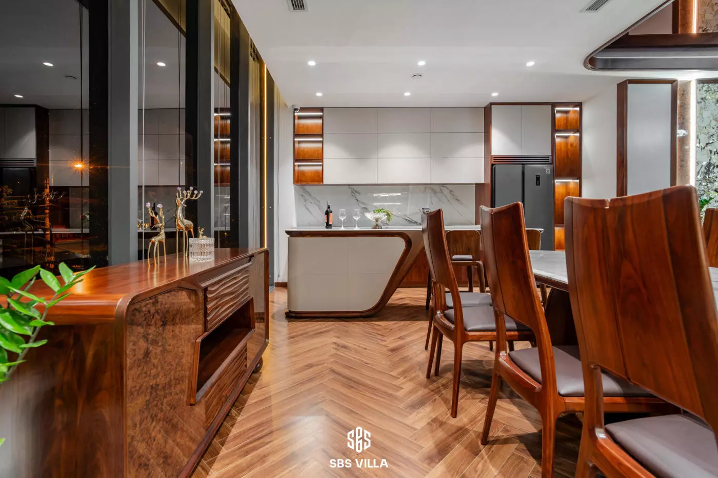 Showroom nội thất Đà Nẵng