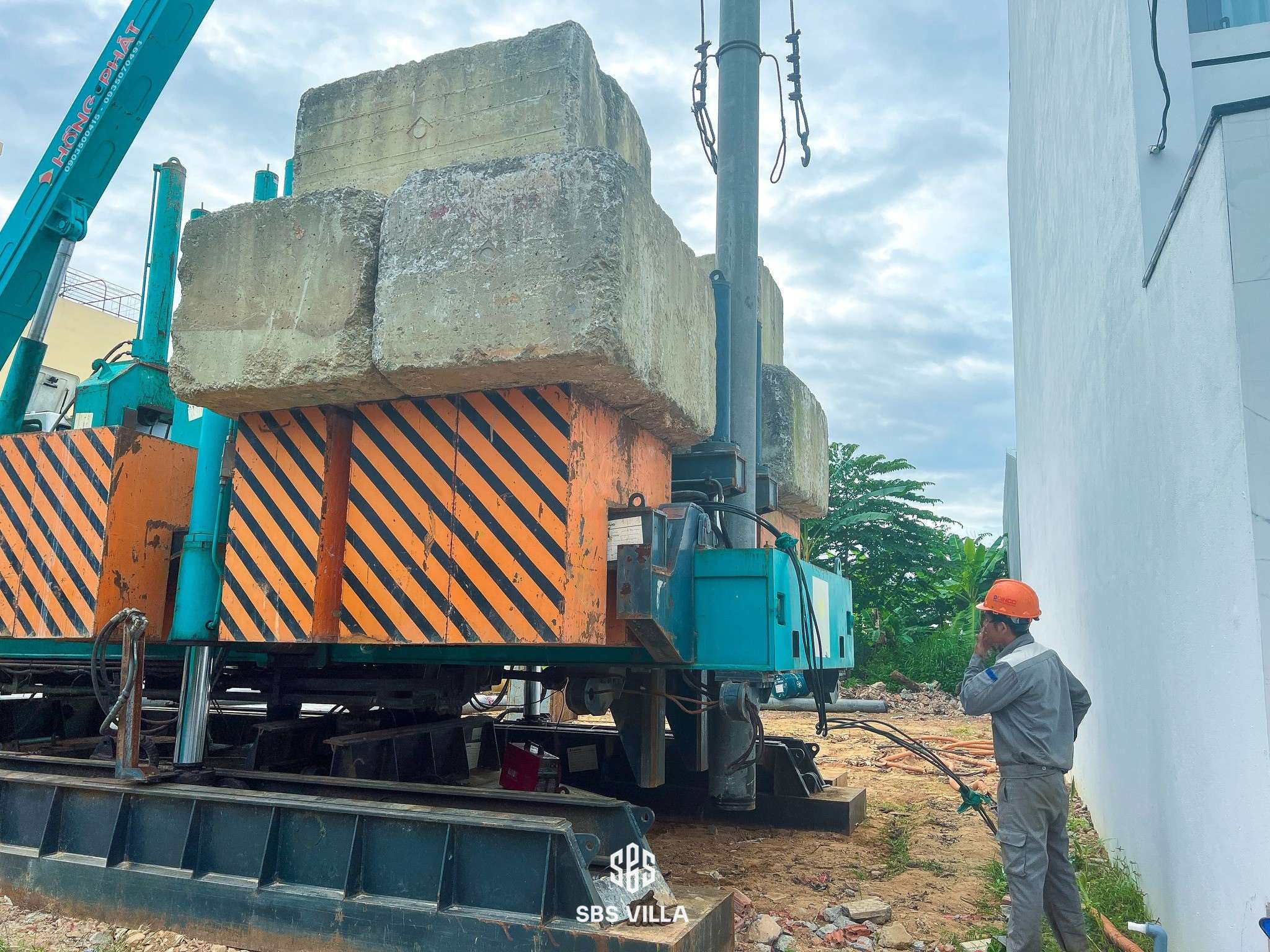 Nhà 5 tầng ép cọc bao nhiêu tấn