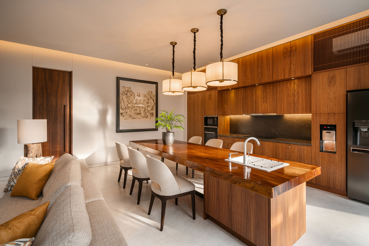 phòng bếp của biệt thự mang phong cách modern tropical